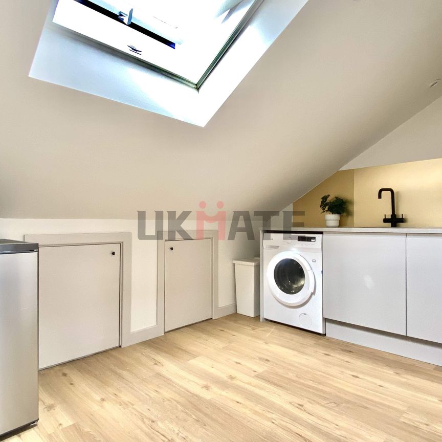 YOHO Aldgate East Studio Studio - Photo 1