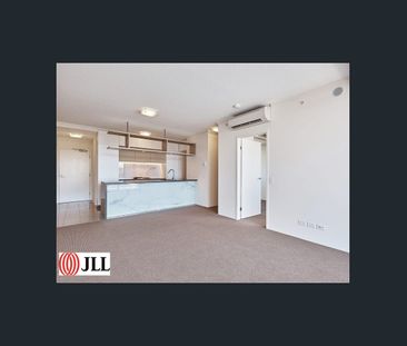 Unbeatable 1 bedroom unit in the heart of West End! - Photo 2