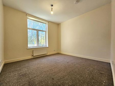 3 bedroom maisonette to rent - Photo 3
