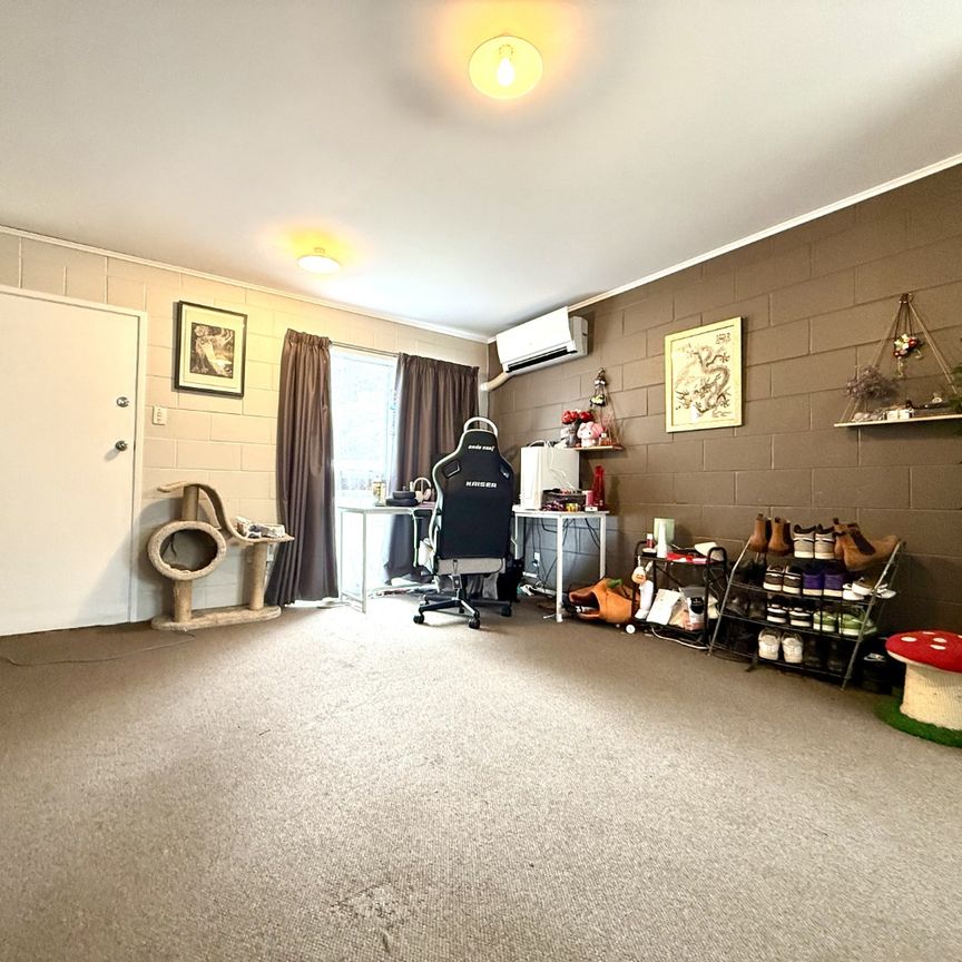 Fantastic Split Level 2 Bedroom Unit - Photo 1