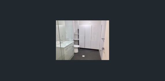 Spacious 1-Bedroom Apartment for Rent at Prime Location in Sydenham - Photo 2