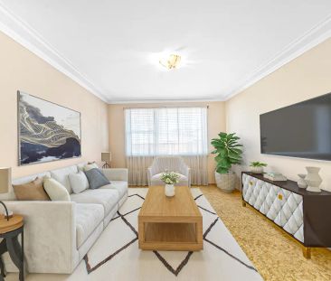“Spacious 4-Bedroom Family Home in Auburn!!” - Photo 4