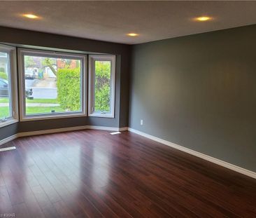 For Lease - 75 Pepperwood Crescent, Kitchener, Ontario - Photo 2