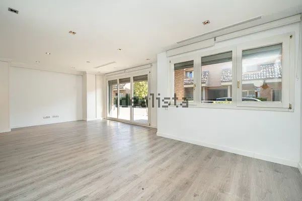 Alquiler de chalet adosado en Paseo Club Deportivo, 2 - Photo 1