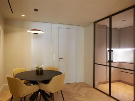 Apartamento de alquiler en Calle Calle de la Virgen de Los Peligros, 9, Sol - Photo 2