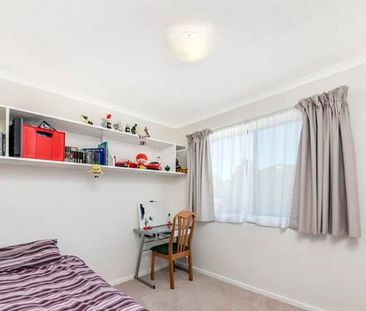 Beautifully presented four bedroom house. - Photo 5