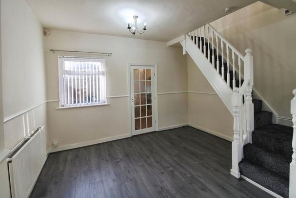 2 bedroom terraced house to rent - Photo 1
