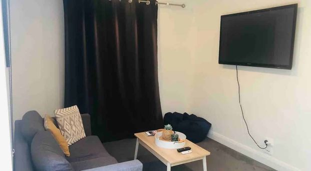 Fully Furnished 1 bedroom, Near to University. - Photo 1