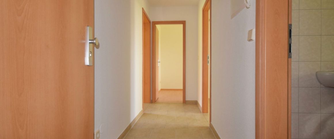 3-Raum • Tageslichtbad mit Wanne • am Heimgarten • Balkon • Top-Preis! • Fussbodenheizung • mieten! - Photo 1