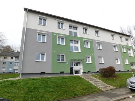 Hier können Sie zeitnah als Familie einziehen! Toll geschnittene 3-R-Wohnung mit Balkon! - Photo 4