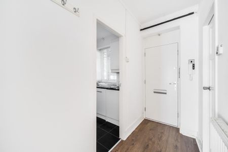 Studio to rent - Photo 5