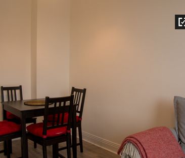 Bright 1-bedroom apartment for rent in Dublin City Center - Photo 4