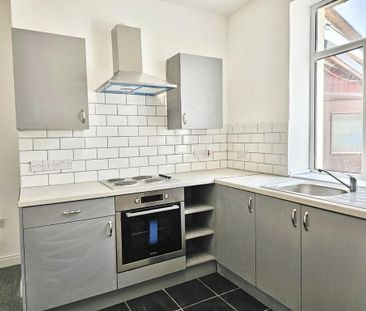 2 bedroom terraced house to rent - Photo 3