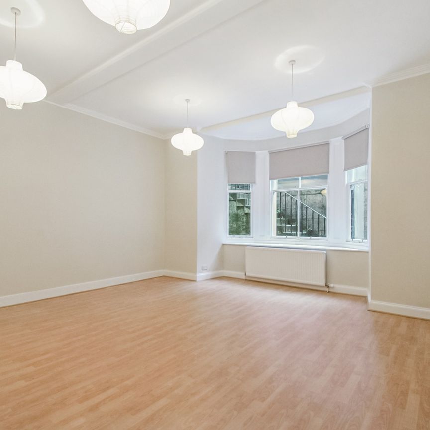 Belhaven Terrace West - Photo 1