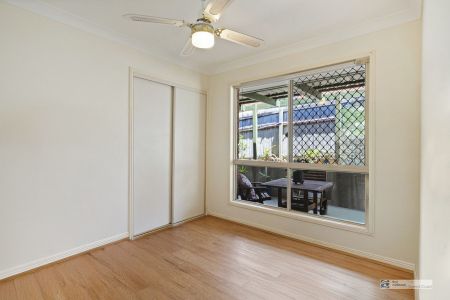 Front Duplex with Private Courtyard in Prime Location - Photo 3