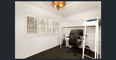 Ascot Apartment with Views - Photo 2