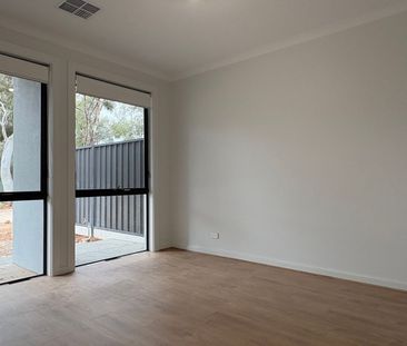 Brand New, Modern & Spacious Living - Photo 3