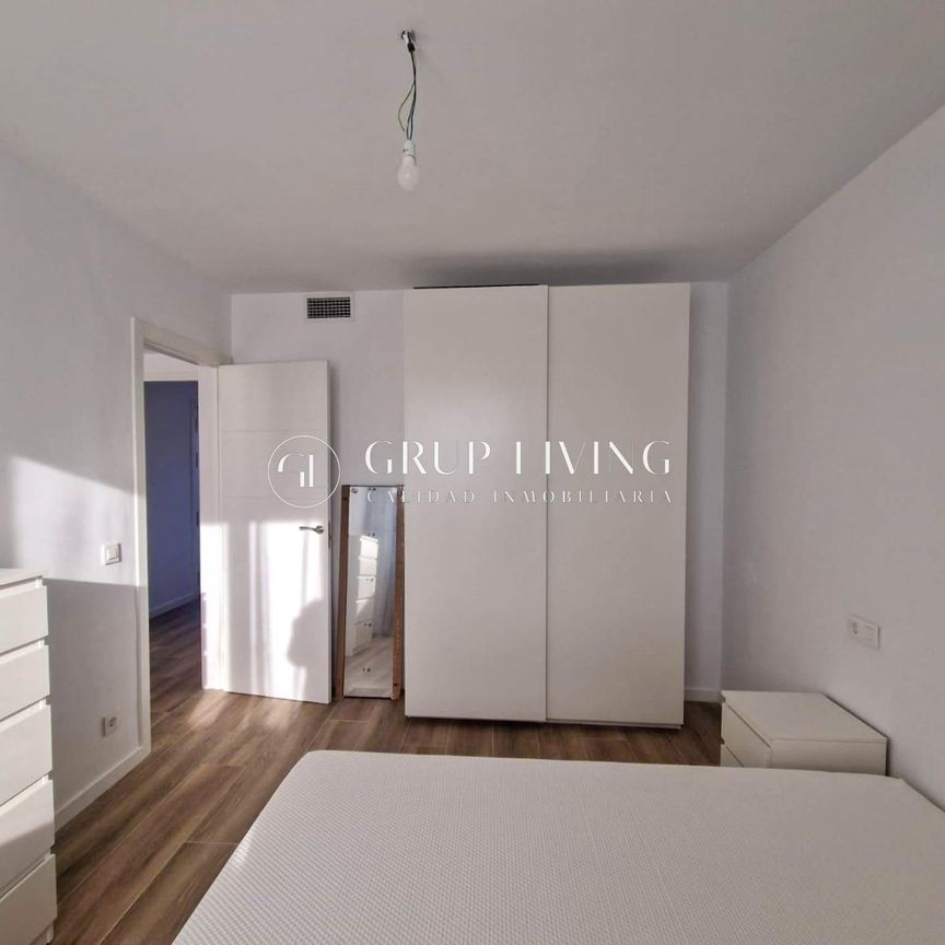 Piso de alquiler en Centre - Photo 1