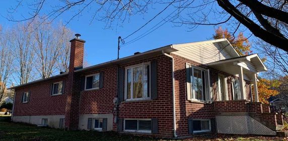 Très grande maison à louer - Photo 2