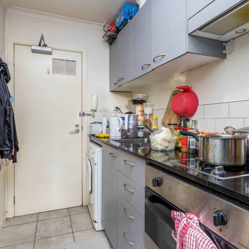 Live the City Life on Queen Street - Photo 1