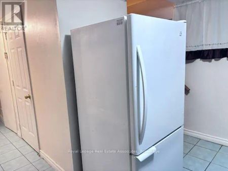 130 KINGSWOOD DRIVE - Photo 3