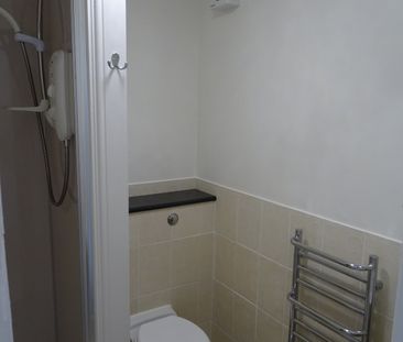 3 bedroom apartment to rent - Photo 4