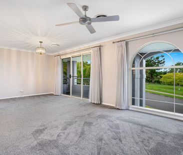 Luxurious 5-Bedroom Home with Pool & Stunning Views - Photo 1