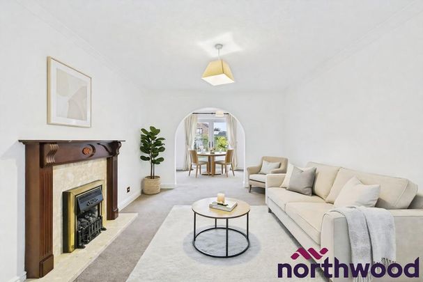 4 bedroom detached house to rent - Photo 1