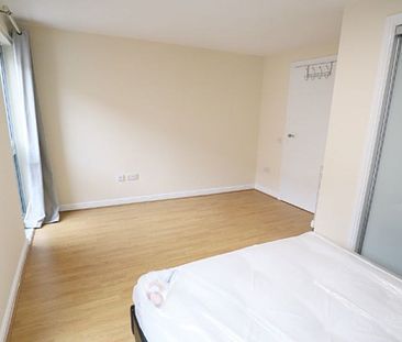 1 Bed, First Floor Flat - Photo 4