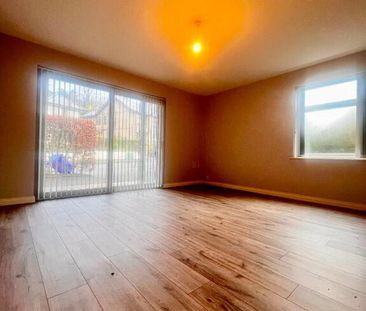 1 Lansdowne Close, Larne, BT40 1JJ - Photo 1