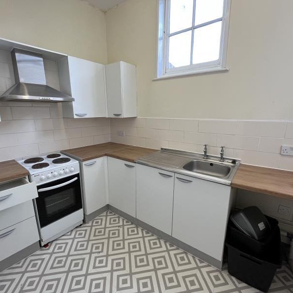 1 bedroom flat to rent - Photo 1