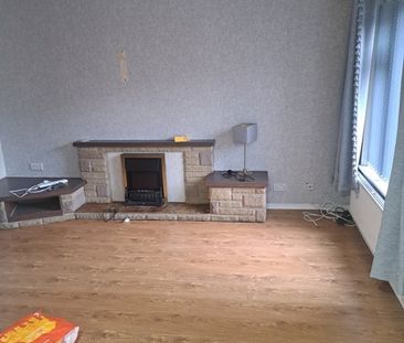 3 Bed Semi-Detached House, Tavern Avenue, NG8 - Photo 2