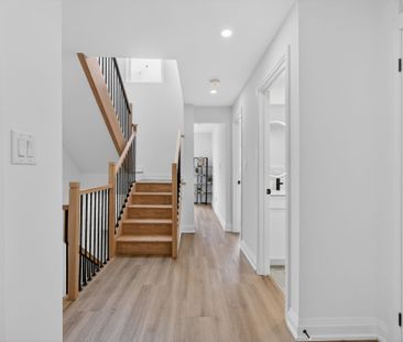 For Lease - 1 Dunsmore Garden Unit# A, Toronto, Ontario - Photo 4