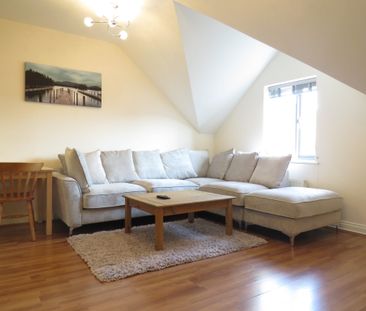 2 Bedroom - Photo 2