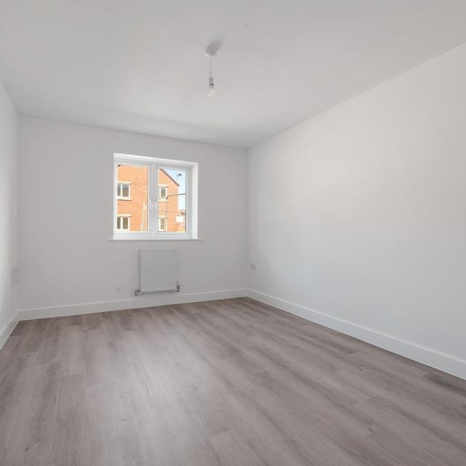 3 bedroom semi-detached house to rent - Photo 1