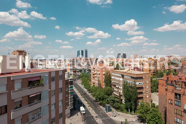 Apartamento de alquiler en Avenida del Doctor Federico Rubio y Galí, Ciudad Universitaria - Photo 1