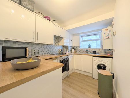 To Let – Lord Street, Southport, PR9 – Two Bedroom Apt - Photo 5