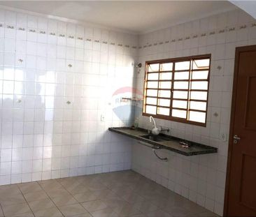 Casa com 3 dormitórios para alugar por R$3.500,00/mês - Jardim Alvi... - Foto 1
