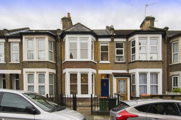 3 bedroom terraced house to rent - Photo 1