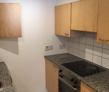 2 Bed Flat, Royal Quay, L3 - Photo 5