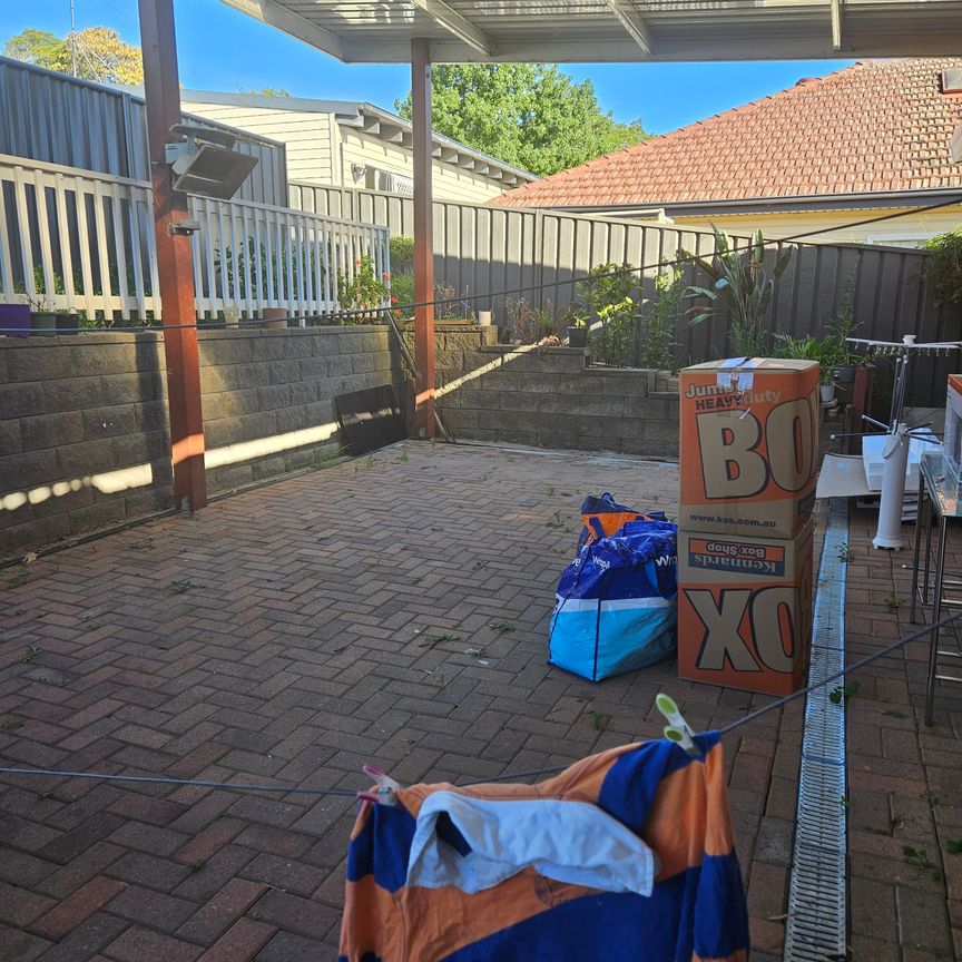 Campbelltown - Photo 1