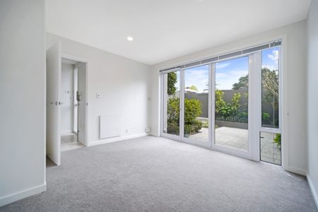 Upmarket Three-Bedroom Home Parnell - Photo 3