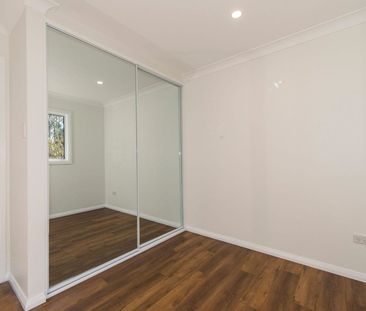Private 2-Bedroom Granny Flat with Separate Entry - Photo 6