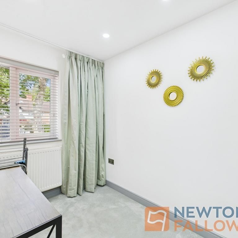 4 bedroom detached house to rent - Photo 1