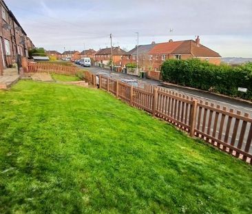 Standale Crescent, Pudsey, LS28 7JG - Photo 1