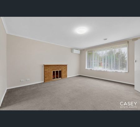 8 Ash Street, Cranbourne, Vic 3977 - Photo 3