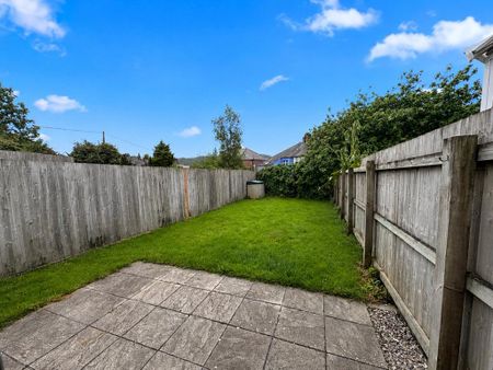 2 bedroom terraced house to rent - Photo 4