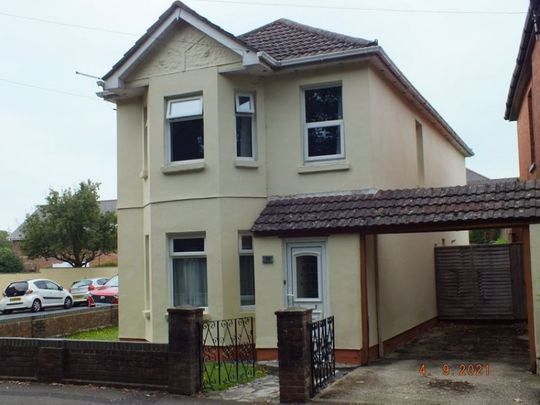 Alton Road, Wallisdown - Photo 1