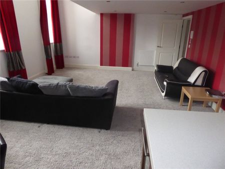 Clare Hall, Prescott Street, Halifax, HX1 - Photo 5