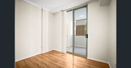 2 Bedroom Apartment in Prime Location! - Photo 3